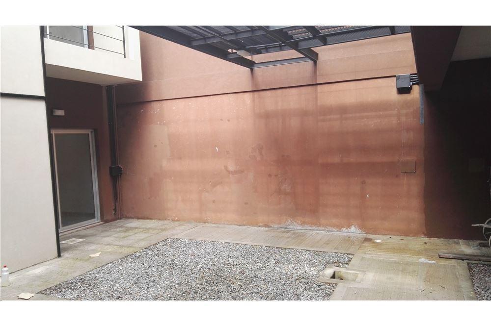 Venta Departamento de 2 Ambientes con Cochera en Quilmes 5