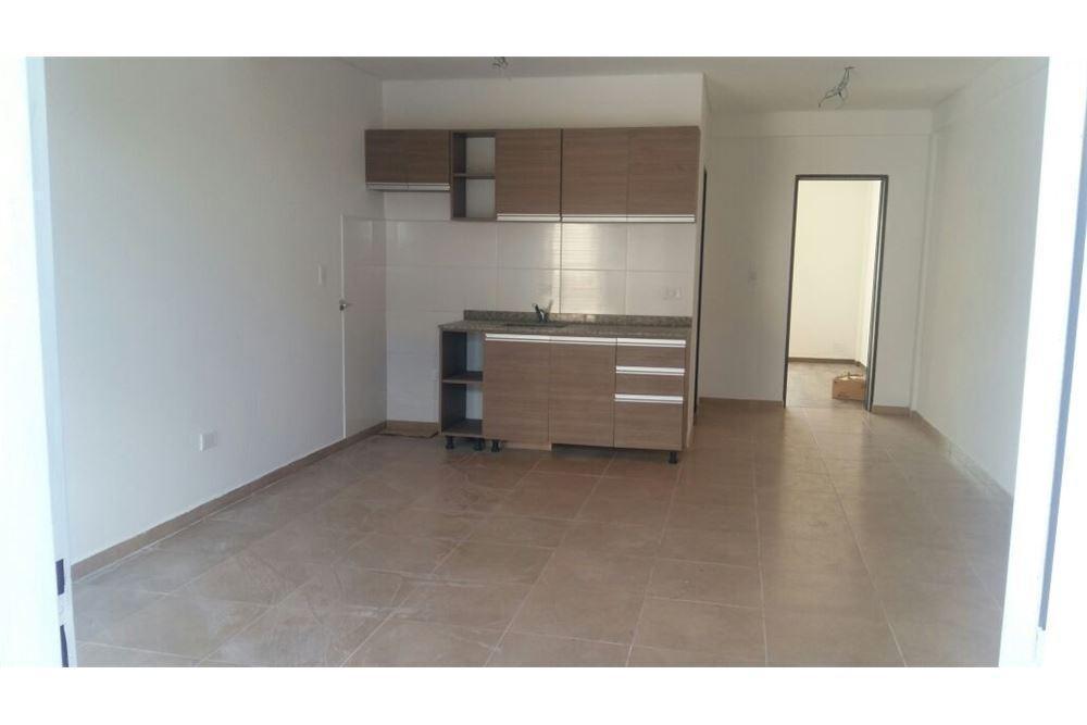 Venta Departamento de 2 Ambientes con Cochera en Quilmes 4