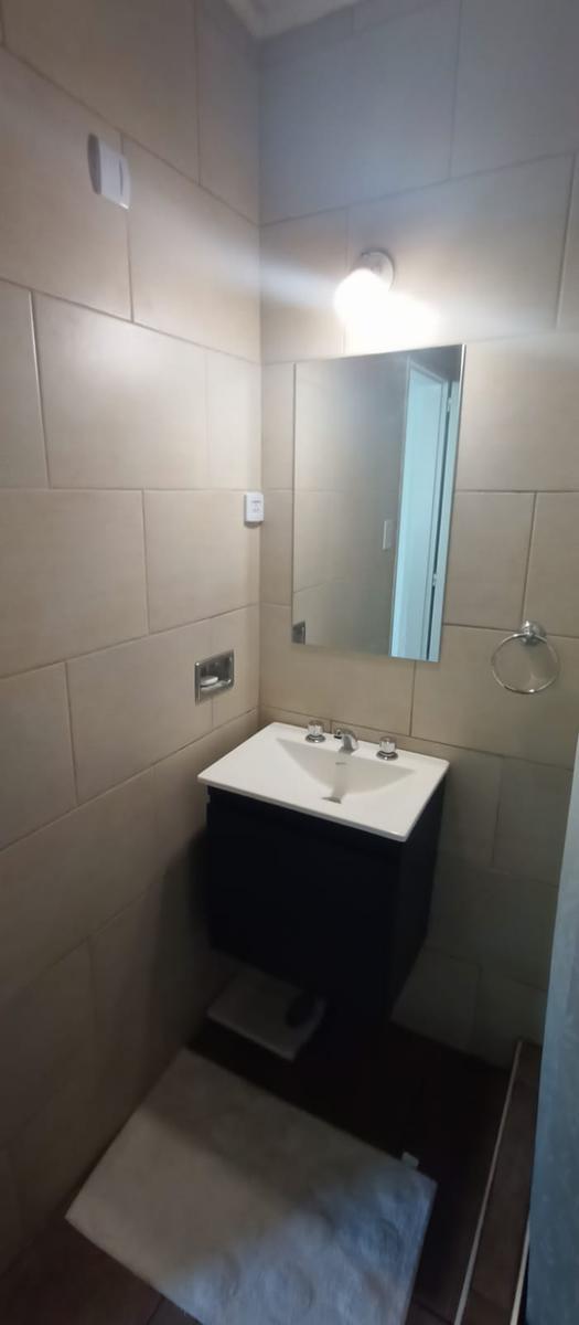 Casa 5 Ambientes o Dos Casas en Venta Quilmes 4