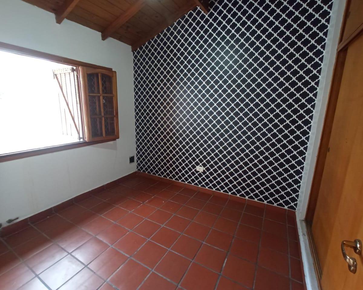 Casa en Muy Buen Estado // N° 33723 2
