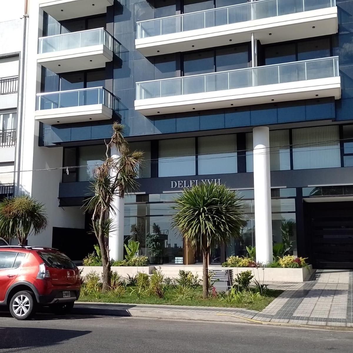 Dpto 2 Amb de Categoría en Edificio Delfi Xvii - La Perla 2