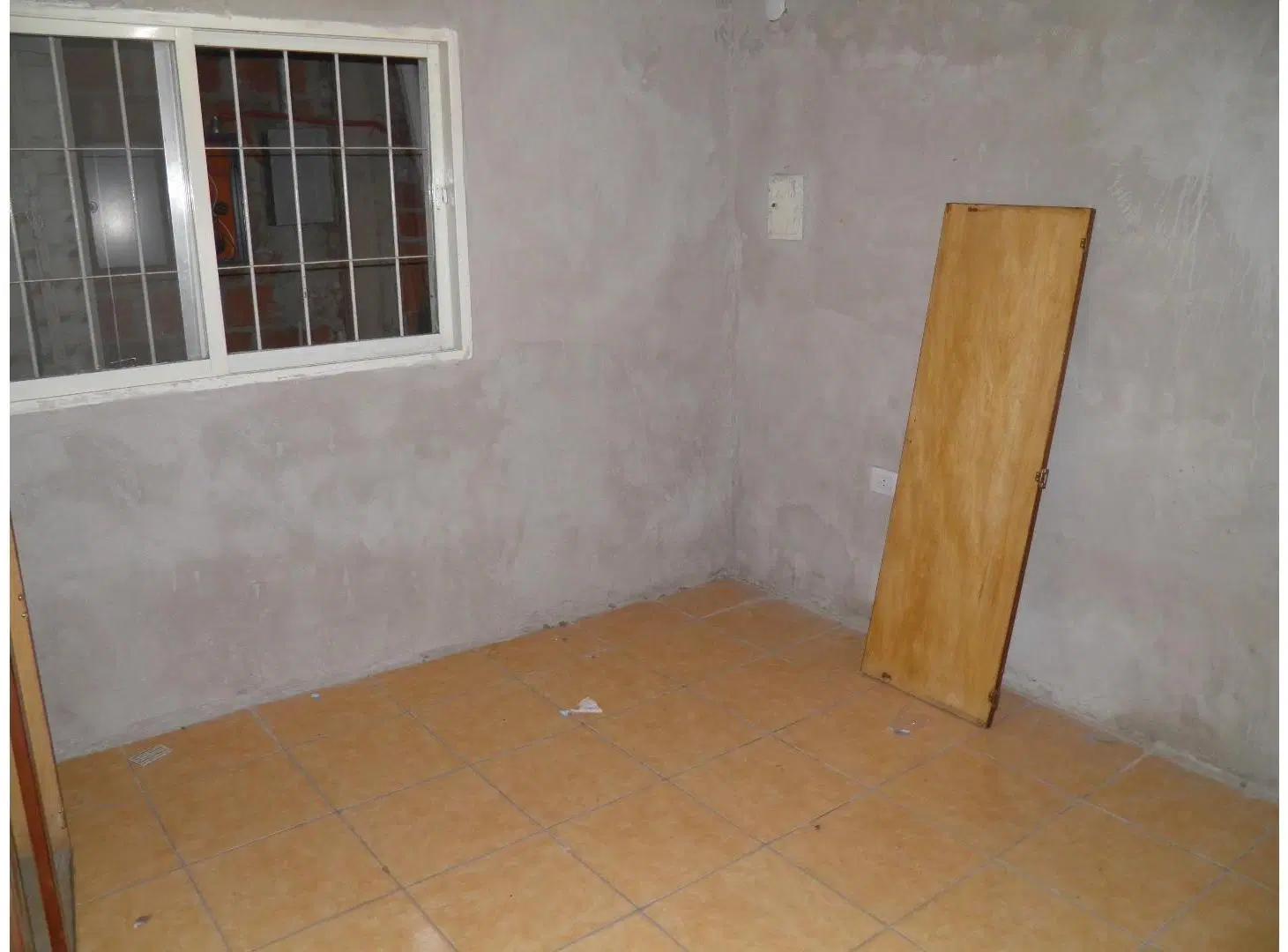 GALPON EN ALQUILER EN GRANADERO BAIGORRIA, OPORTUNIDAD! 4