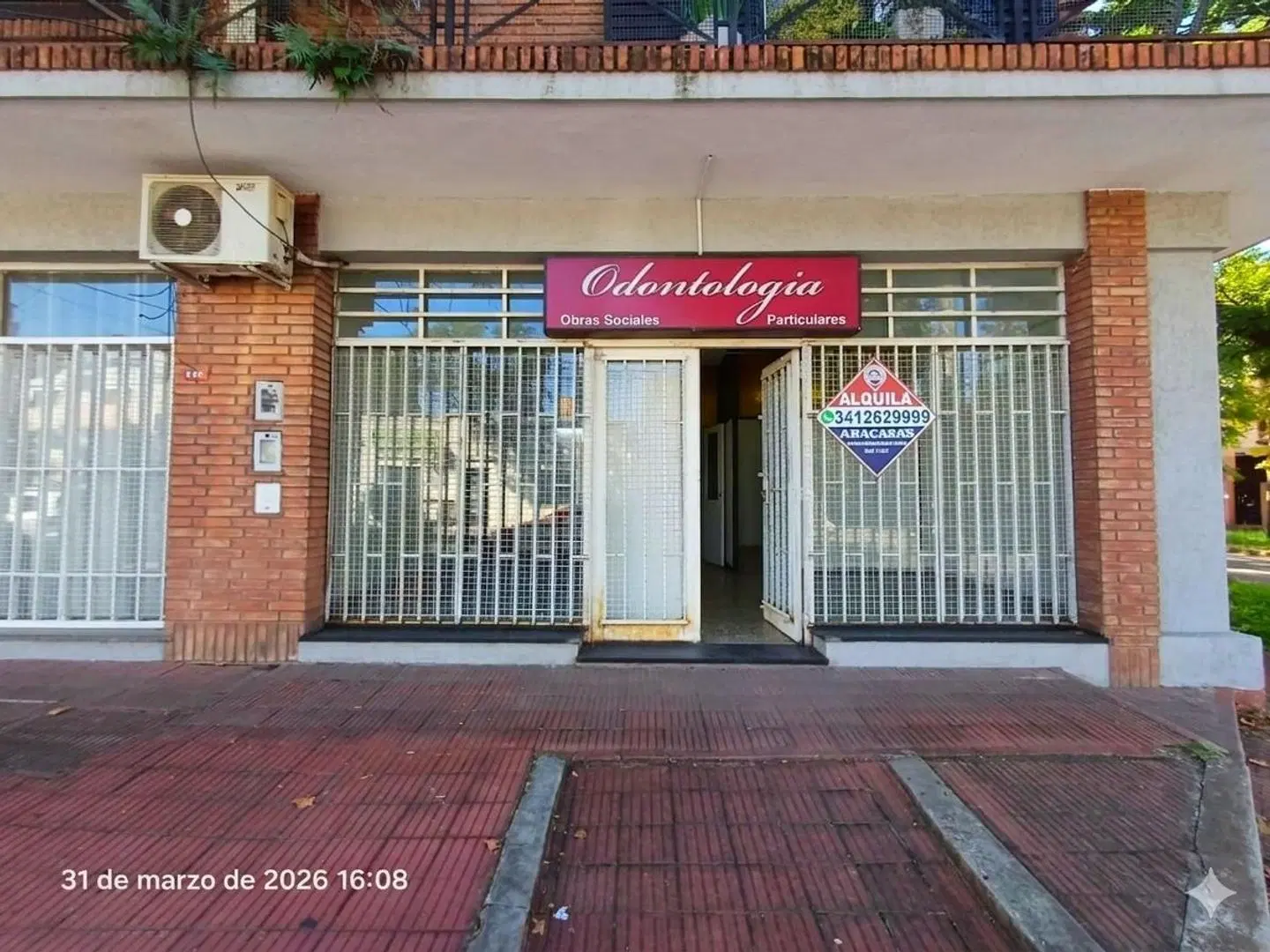 VENTA LOCAL COMERCIAL EN ESQUINA! OPORTUNIDAD! 4