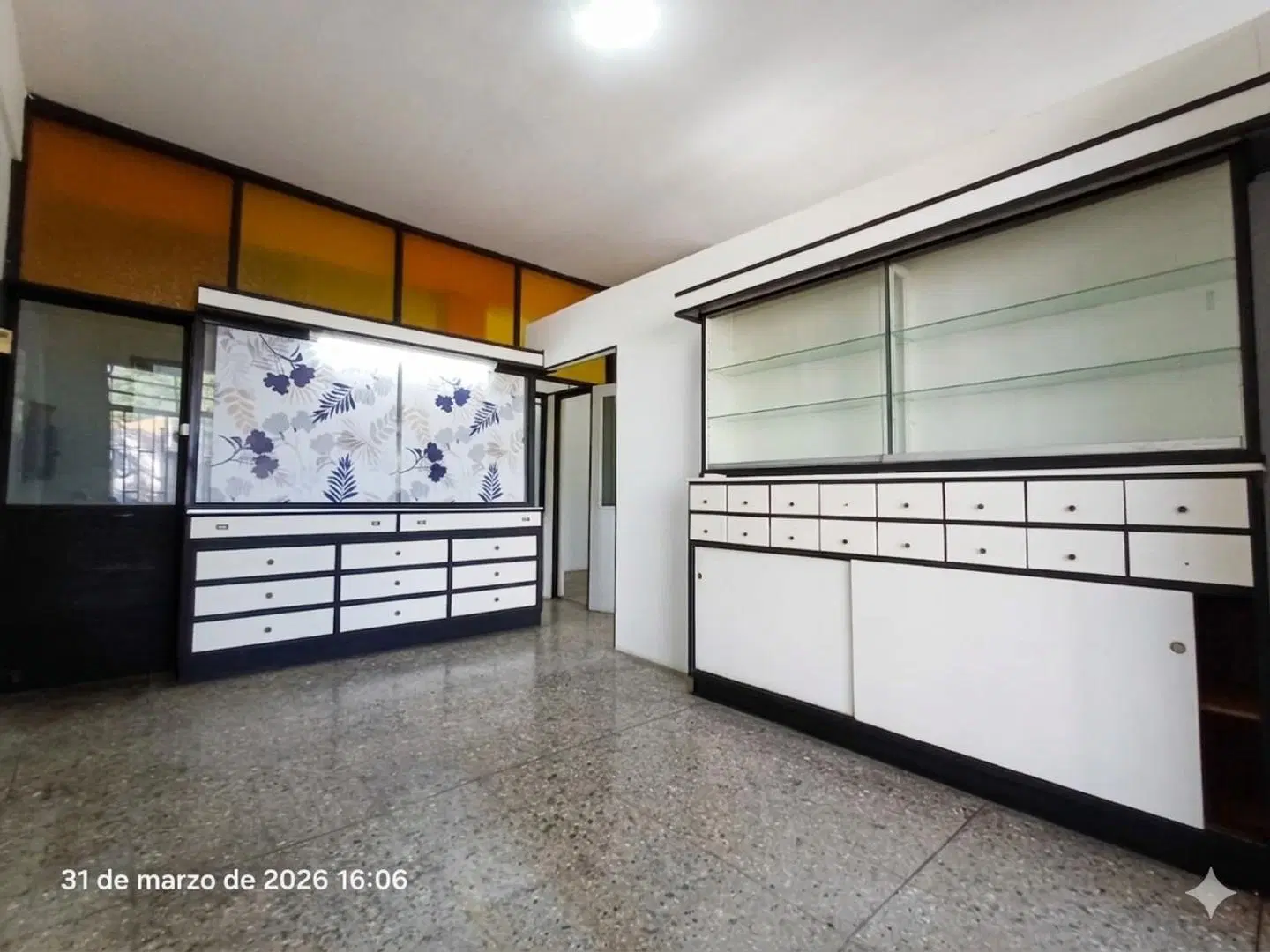 VENTA LOCAL COMERCIAL EN ESQUINA! OPORTUNIDAD! 1