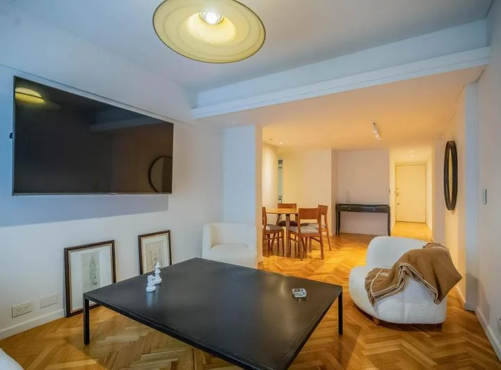 Departamento de 3 ambientes amueblado con cochera y baulera en Parera y Quintana - Recoleta 5