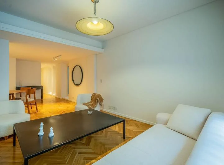 Departamento de 3 ambientes amueblado con cochera y baulera en Parera y Quintana - Recoleta 4