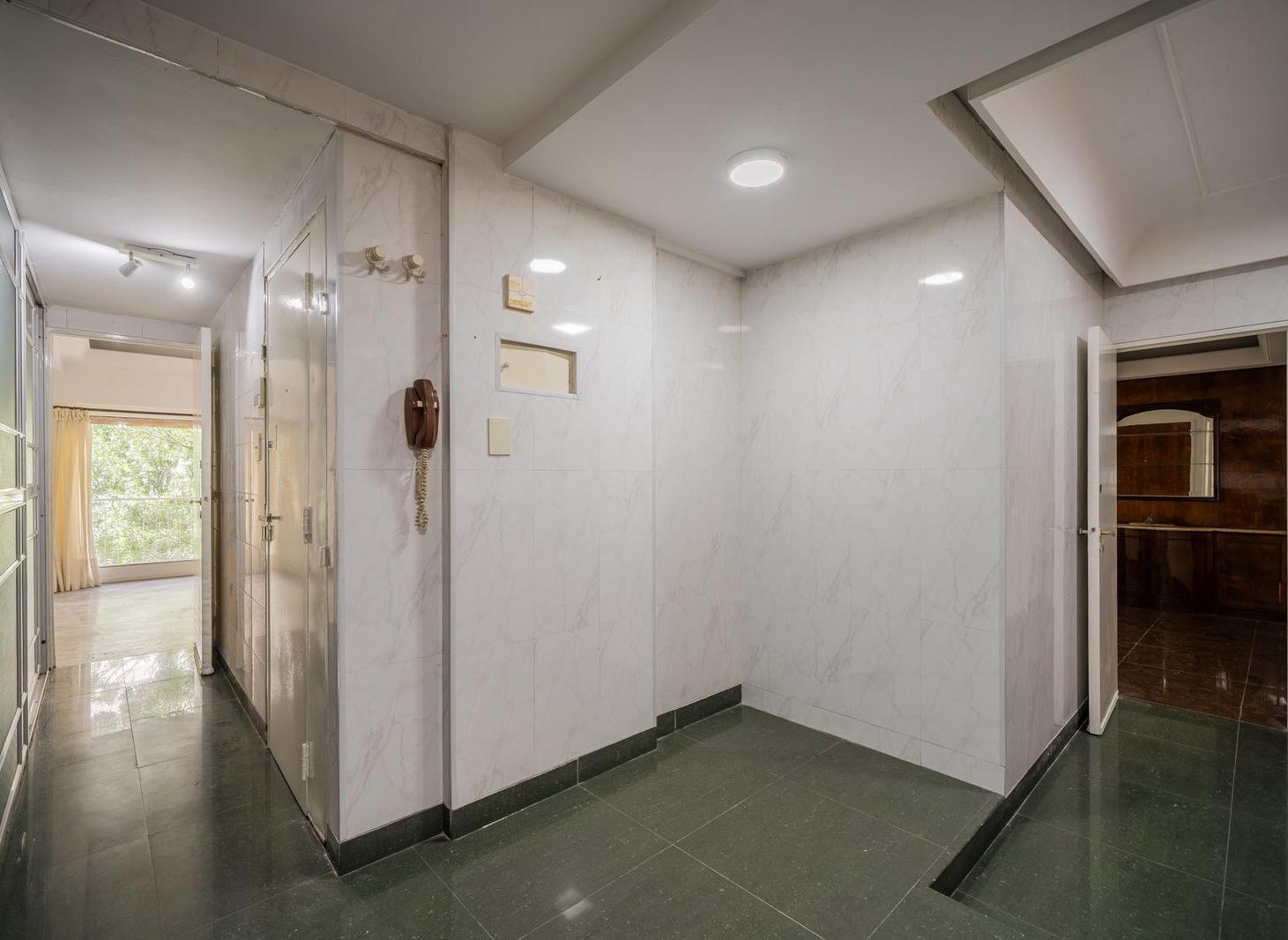 Departamento de 4 ambientes en venta, caballito