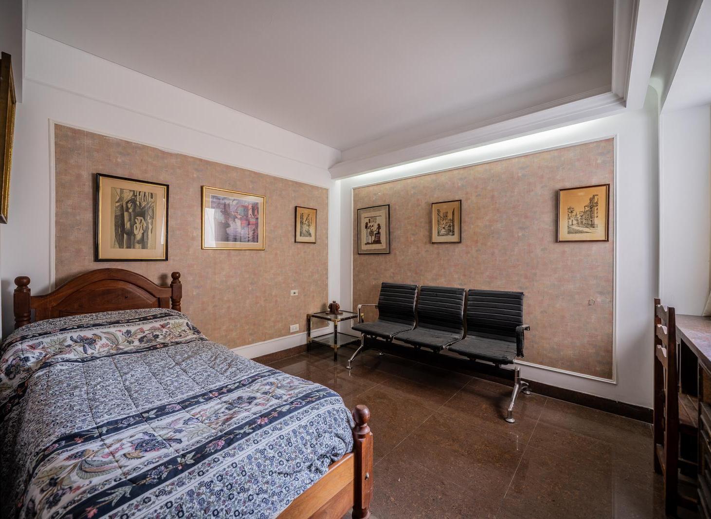 Departamento de 4 ambientes en venta, caballito