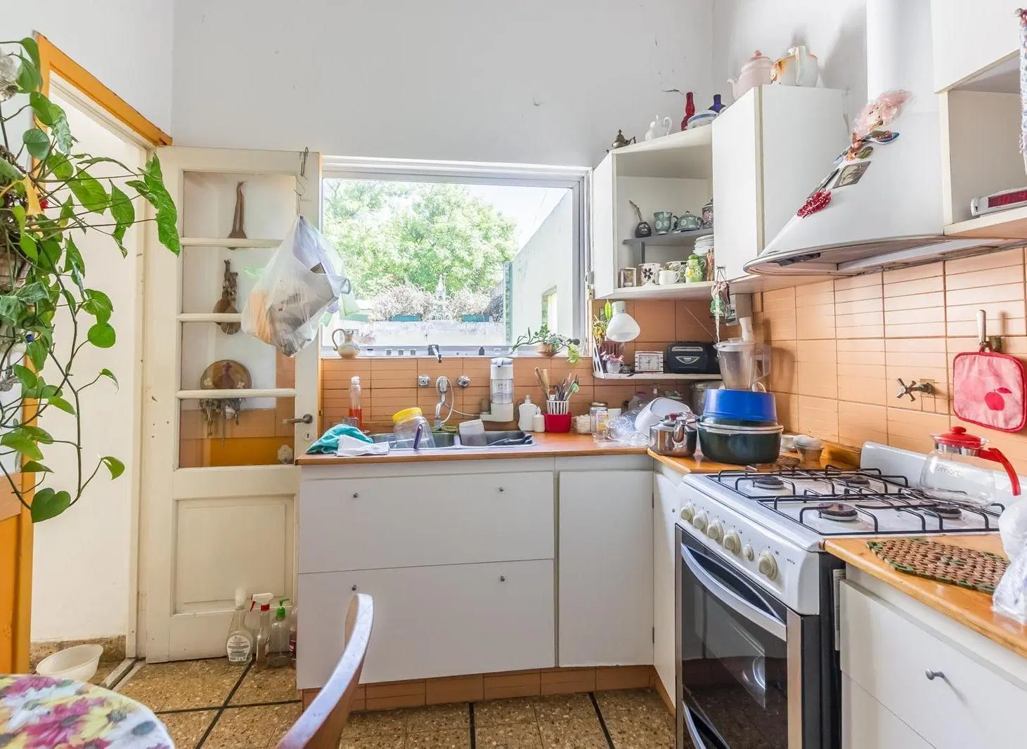 CASA EN VENTA EN MONTE CASTRO 4