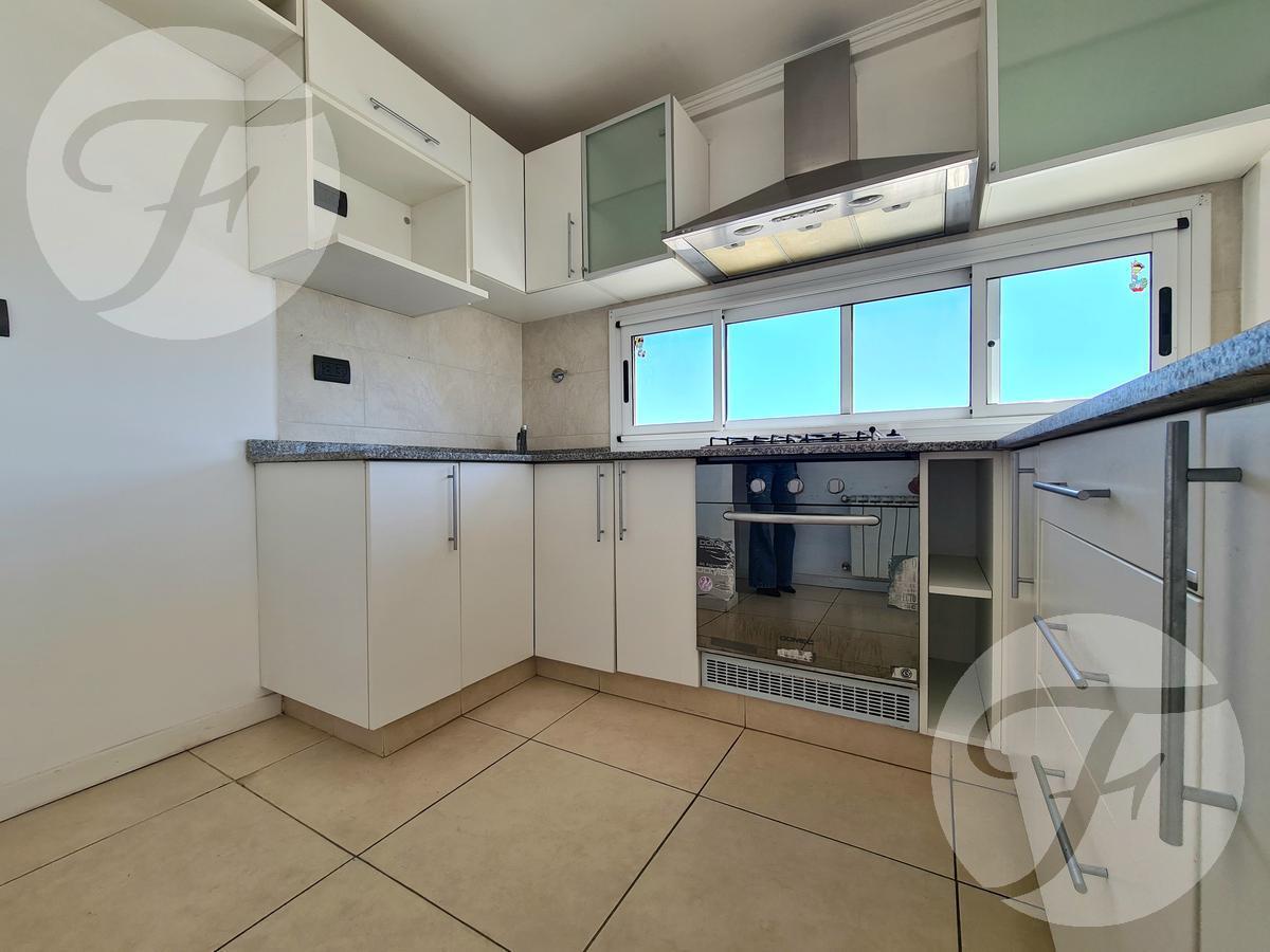 Departamento Apto Crédito | 3 Ambientes con Cochera | Vista Abierta Al Río y Ciudad 2