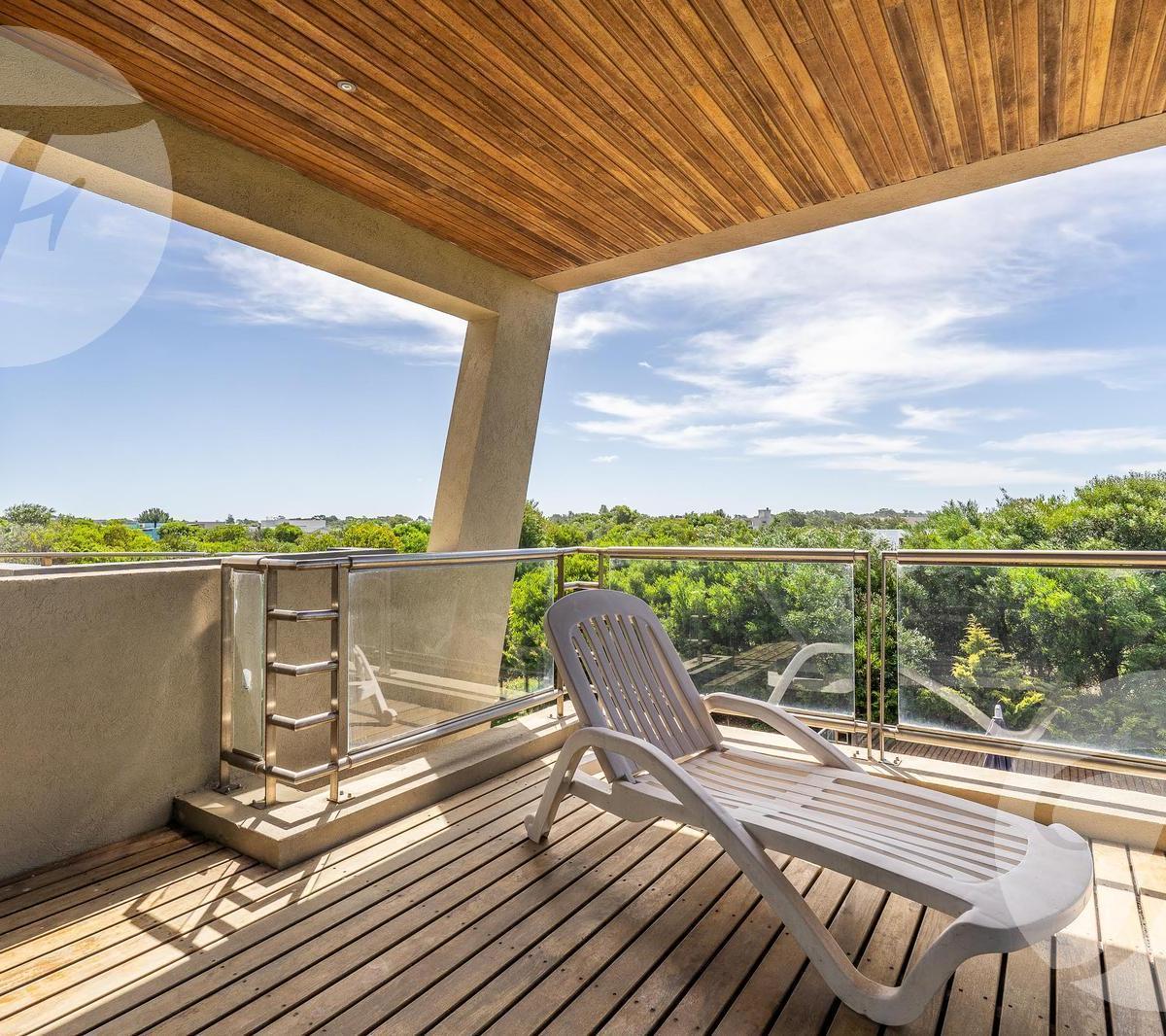 Oportunidad en Costa Esmeralda I Casa Premium en 900 Dls X Metro I Aceptamos Permuta por El 50% 1