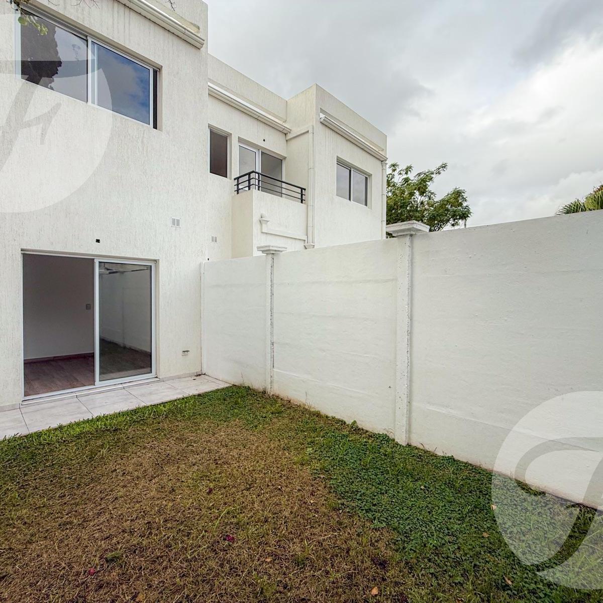 Dúplex 3 Ambientes con Cochera en Castelar Sur 2