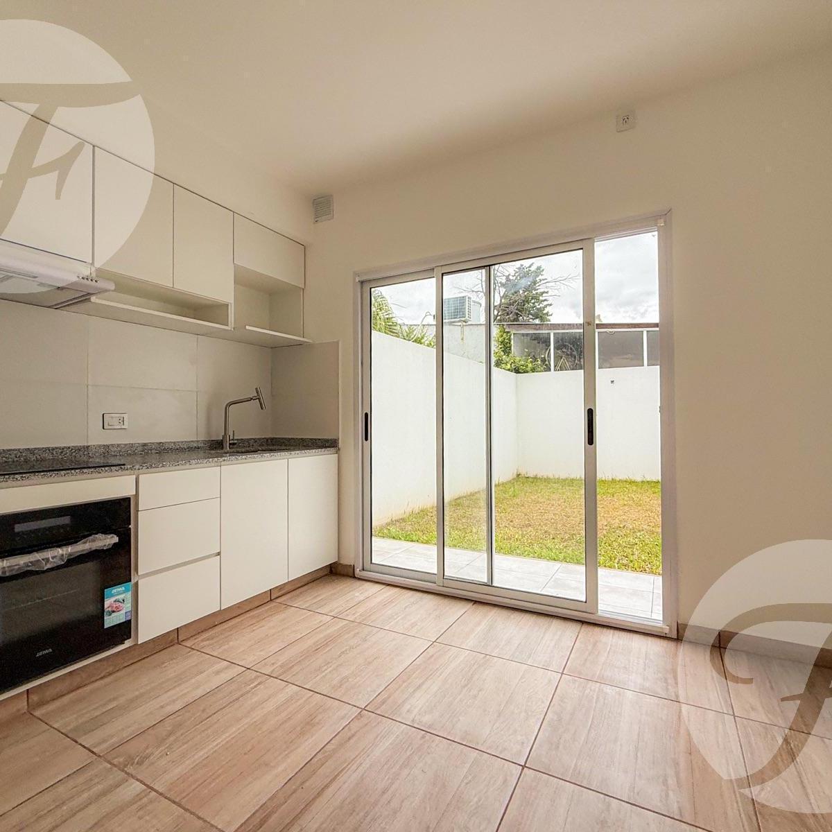 Venta en Bloque - Complejo de 3 Duplex - Castelar Sur 2