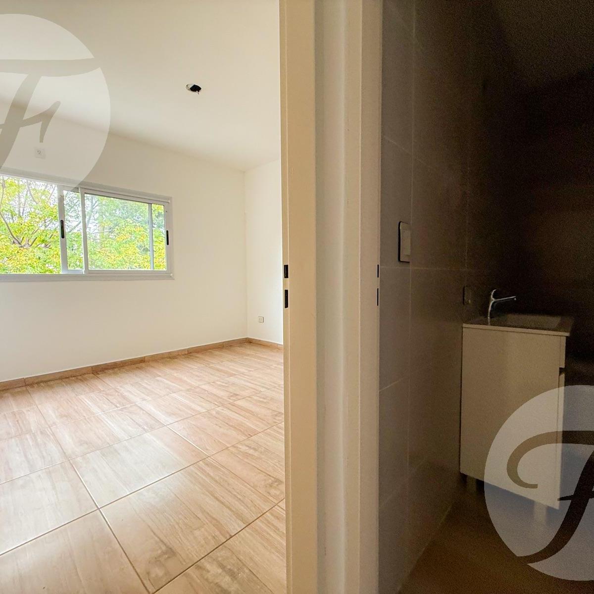 Venta en Bloque - Complejo de 3 Duplex - Castelar Sur 5