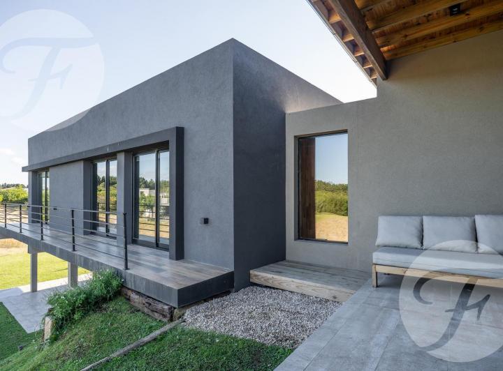 Casa a Estrenar en Venta – Senderos IV, Costa Esmeralda 348 m² construidos 5