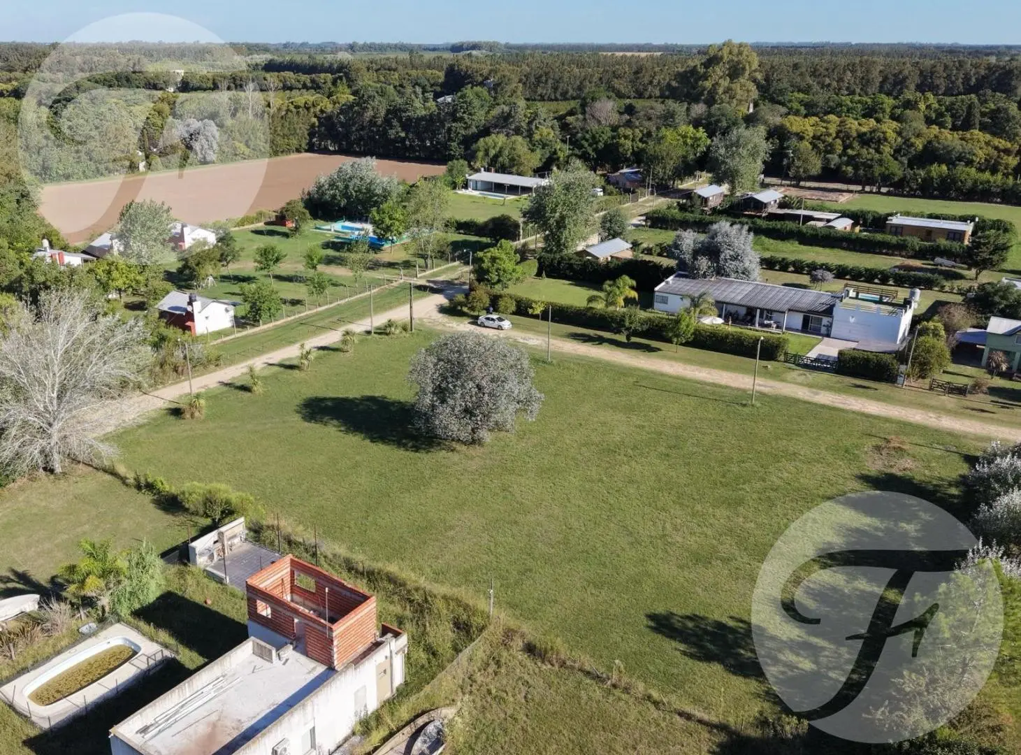 Venta de terreno con salida al Río en San Pedro 4
