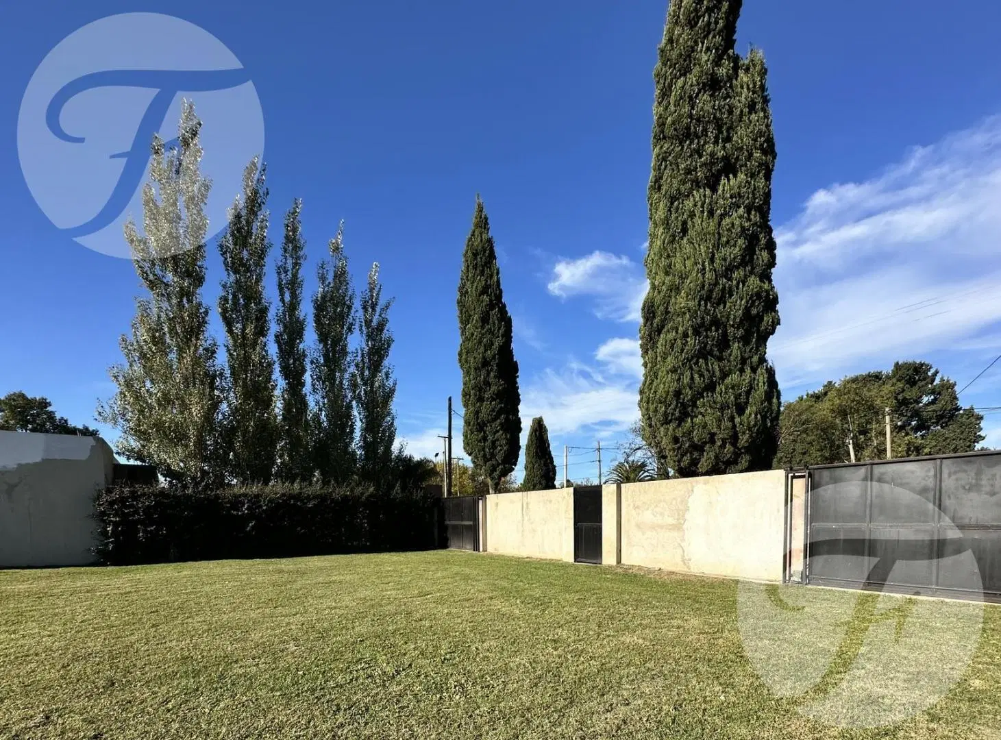 Gran lote premium en zona residencial de San Pedro totalmente perimetrado y listo para disfrutar 2