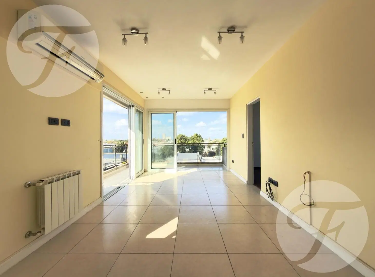 Departamento de 2 Dormitorios con Amplio Balcón y Cochera - Zona céntrica de San Pedro 2