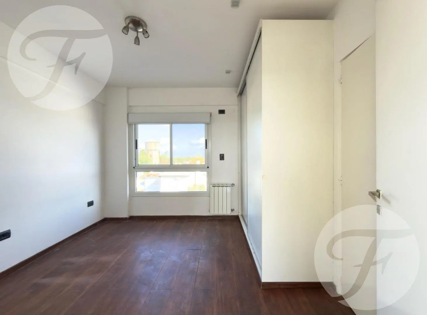 Departamento de 2 Dormitorios con Amplio Balcón y Cochera - Zona céntrica de San Pedro 4