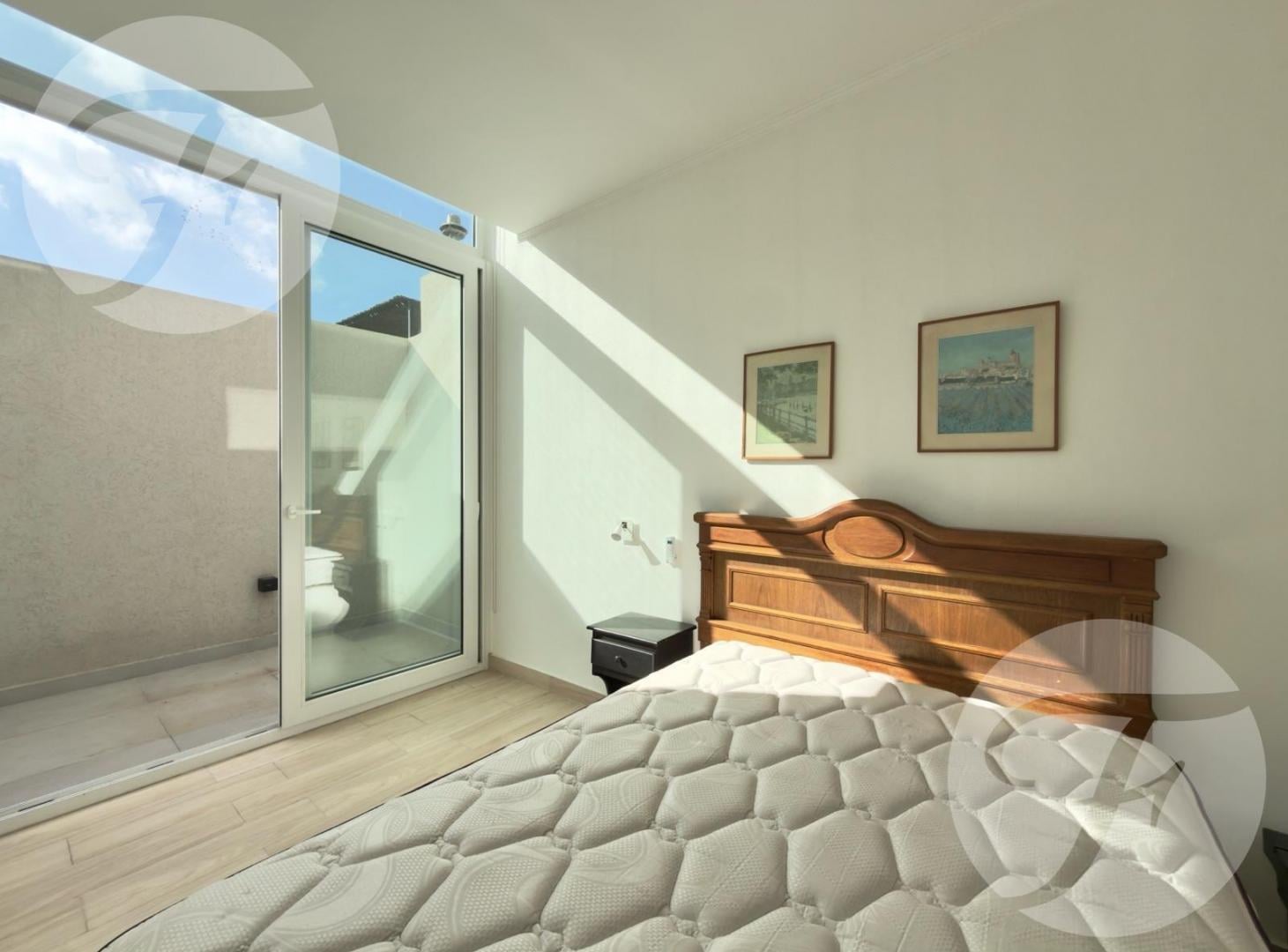 Moderna Planta Baja con 2 Patios | 2 Dormitorios | Bajas Expensas | A metros del Centro