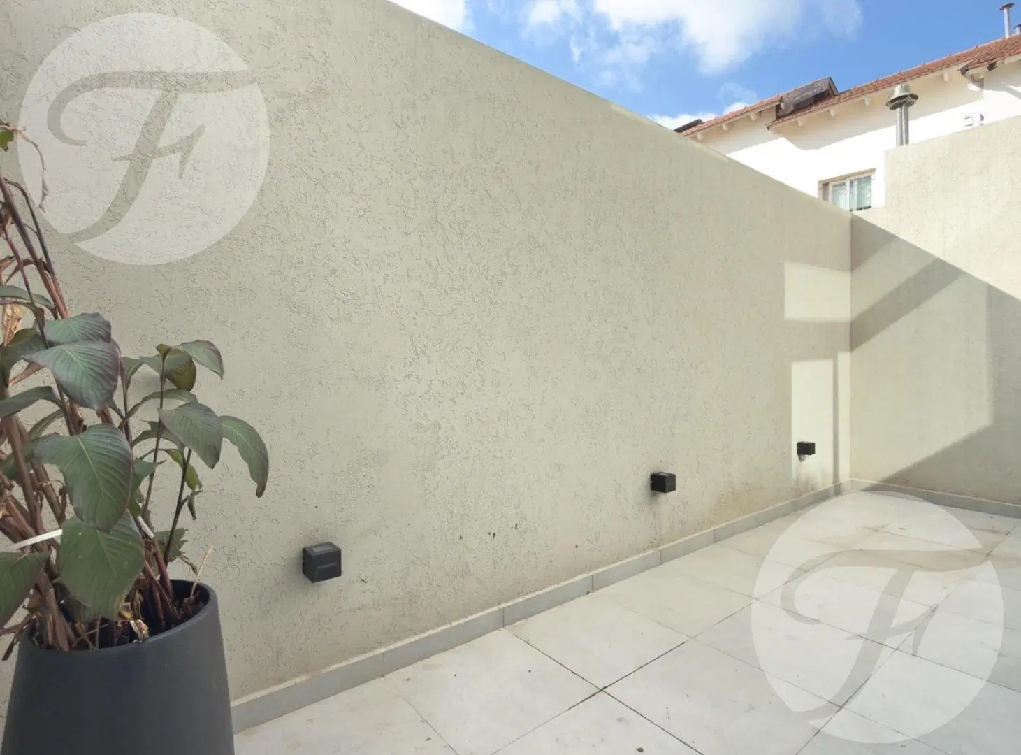 Moderna Planta Baja con 2 Patios | 2 Dormitorios | Bajas Expensas | A metros del Centro 5