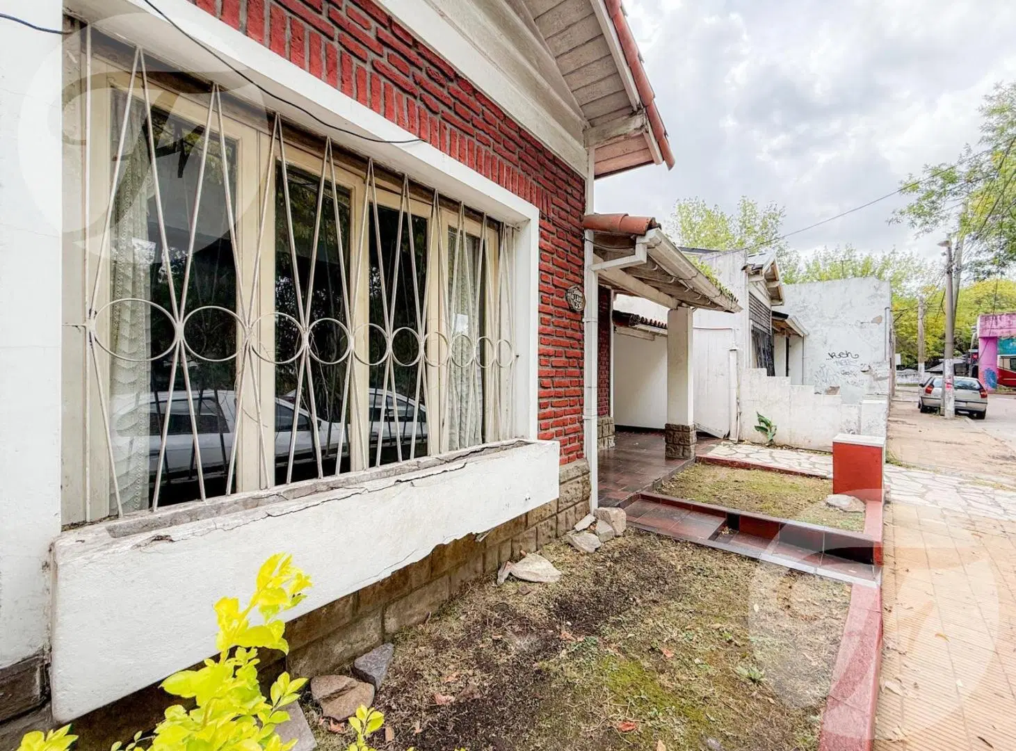 Chalet en Castelar Norte – Oportunidad para Reciclar 8