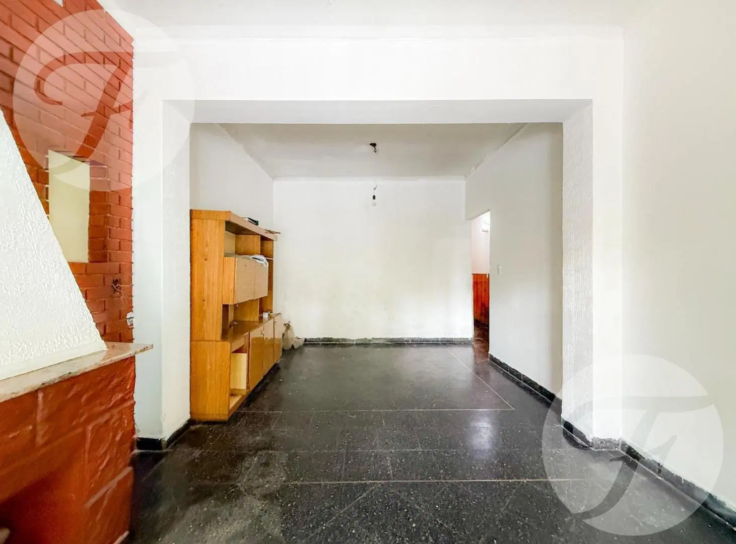 Chalet en Castelar Norte – Oportunidad para Reciclar 4