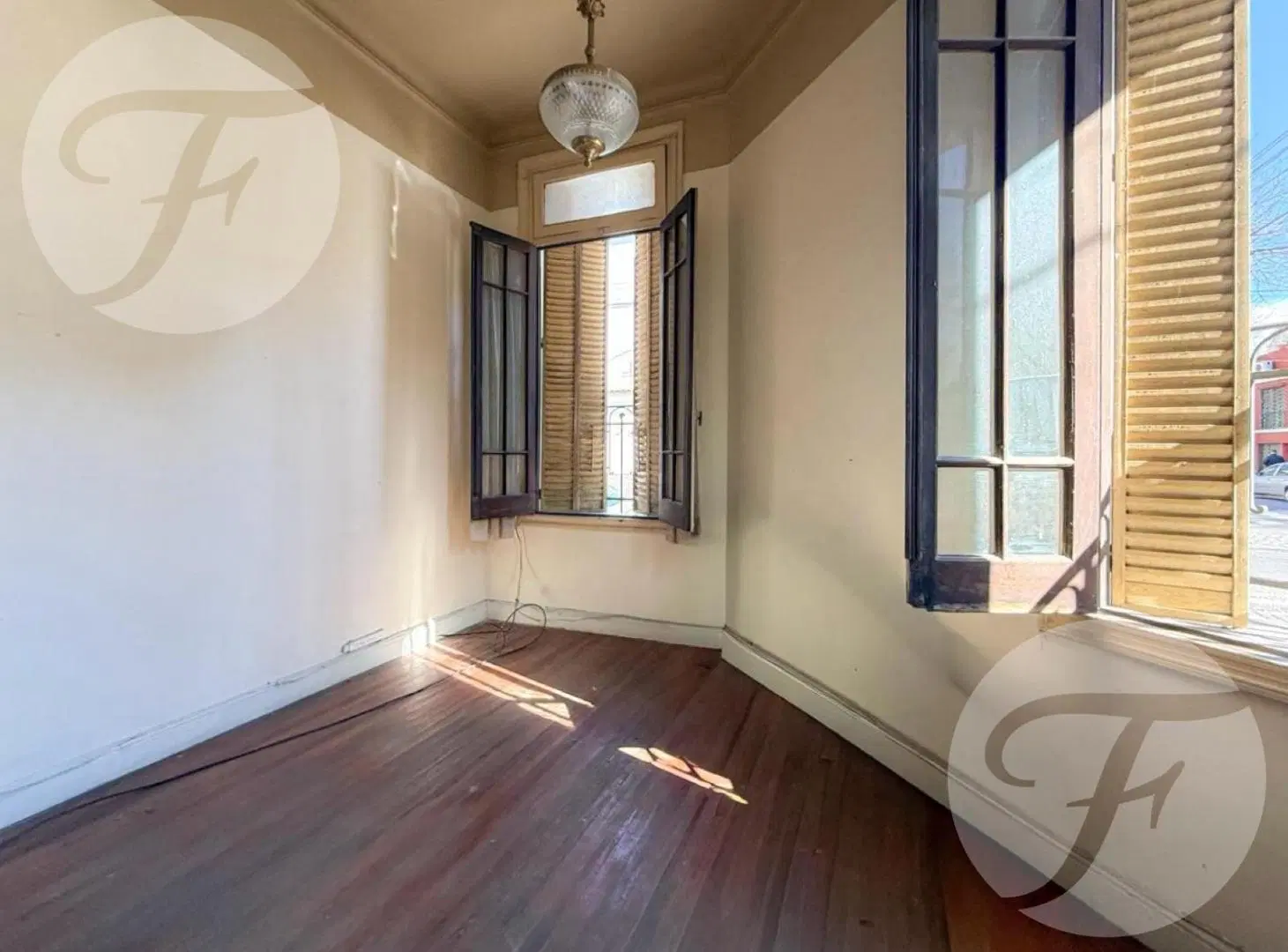 PH de época a refaccionar en Esquina | 5 ambientes | 162 m² totales | Floresta 4