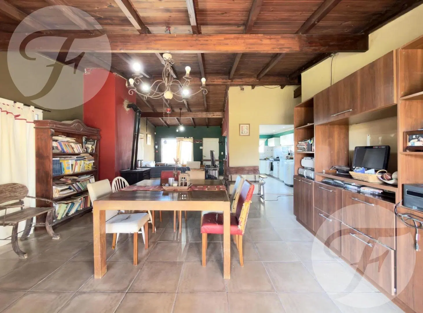 Casa familiar de 3 Dormitorios con Cocina, Piscina, Galería y Gran Parque | Noseda 2425 I San Pedro 1