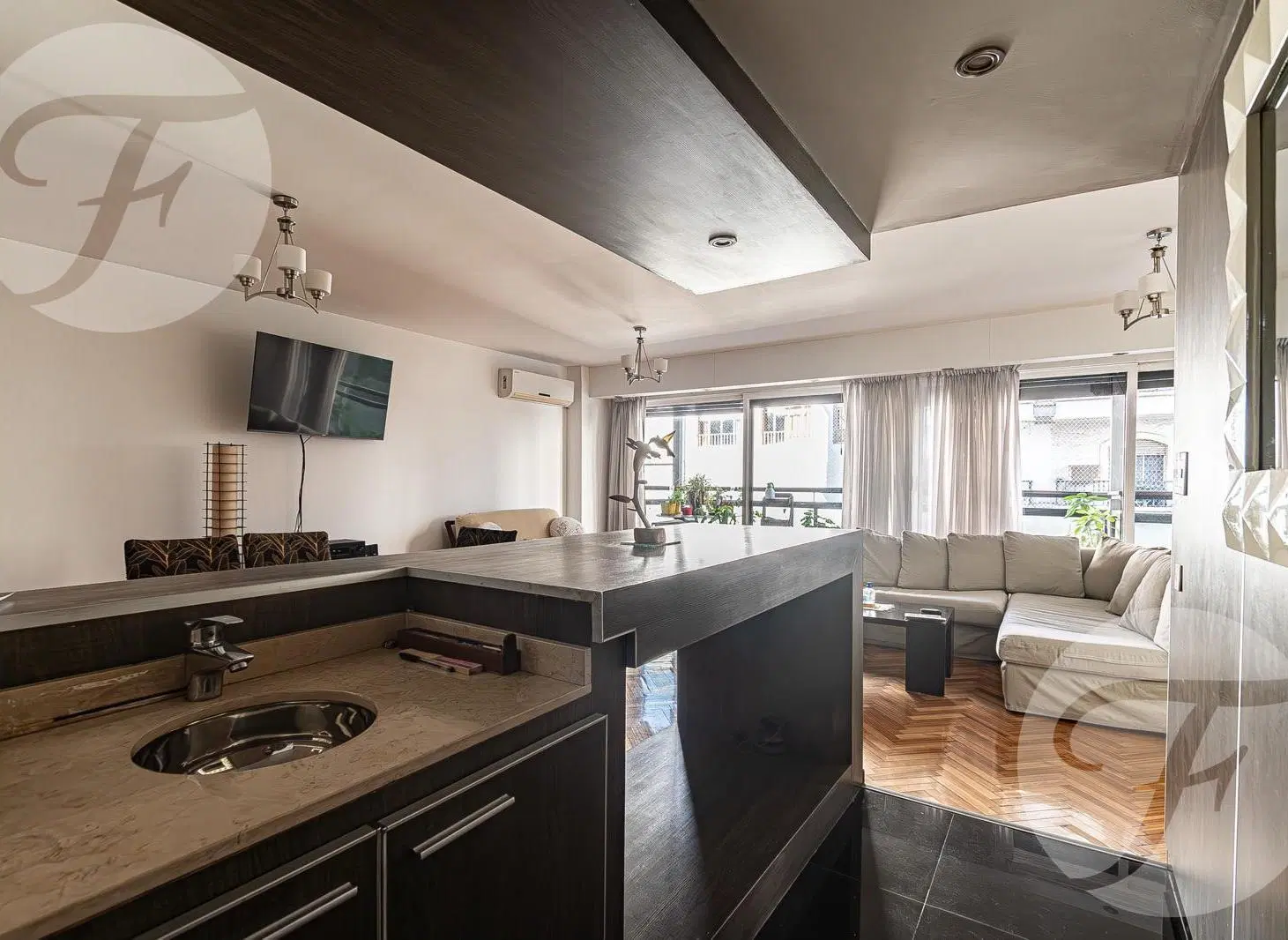 Semipiso de 4 Ambientes con Cochera y Dependencia en Recoleta | Juncal y Libertad 2