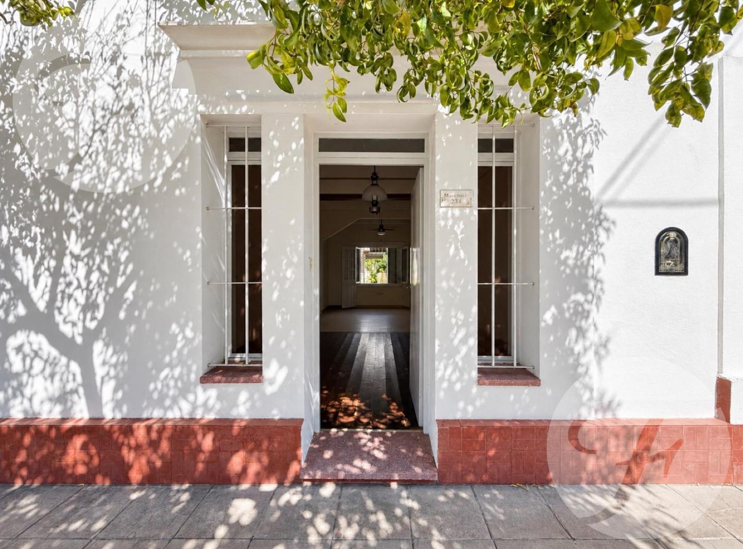 Foto de CASA CÉNTRICA EN SAN PEDRO CON JARDÍN Y GRAN POTENCIAL DE DESARROLLO, imagen 1