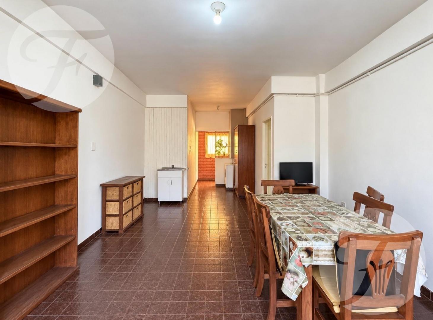 Foto de DEPARTAMENTO 3 AMBIENTES CON COCHERA EN ZONA CÉNTRICA DE SAN PEDRO, imagen 1