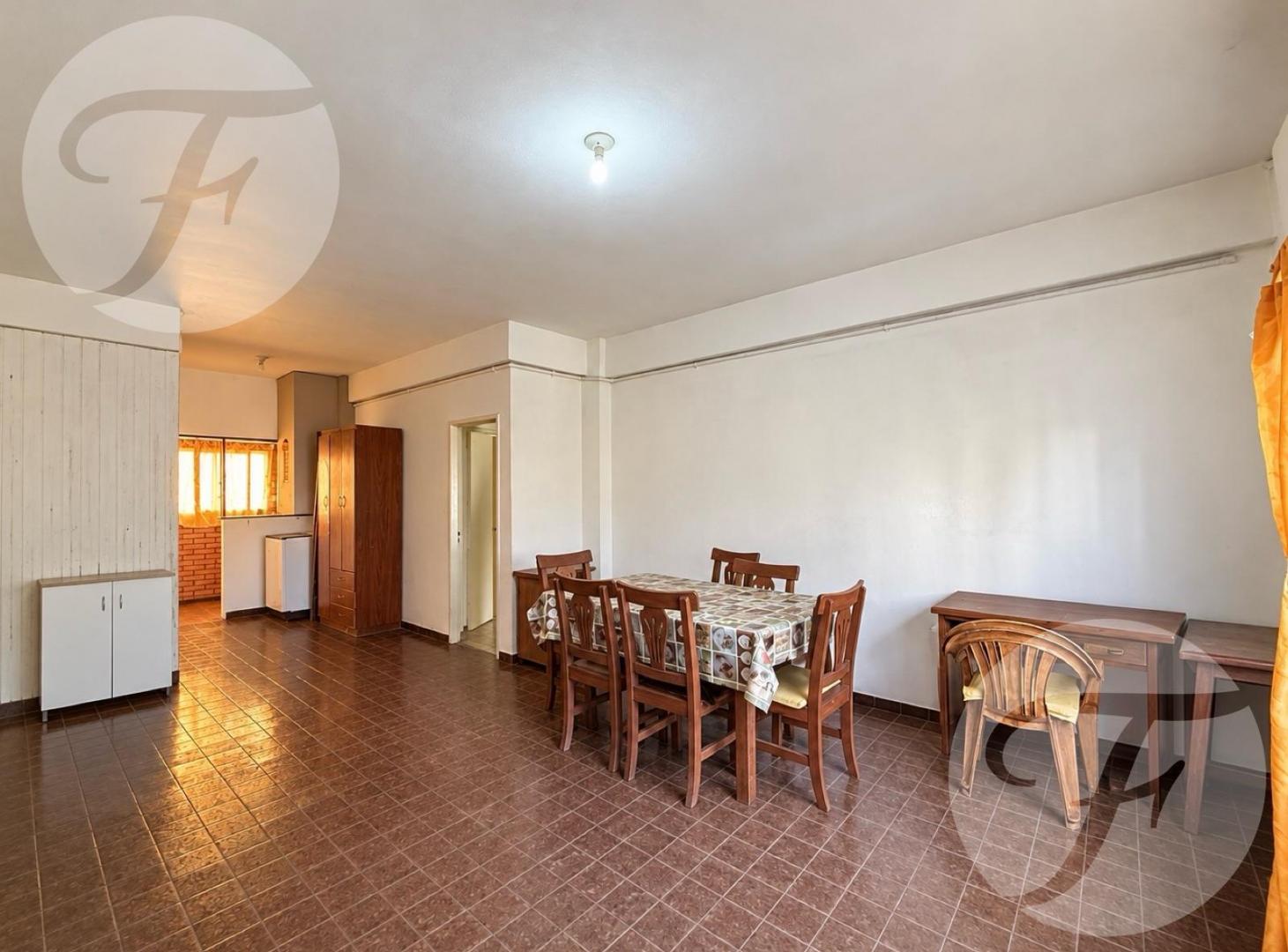 Foto de DEPARTAMENTO 3 AMBIENTES CON COCHERA EN ZONA CÉNTRICA DE SAN PEDRO, imagen 2