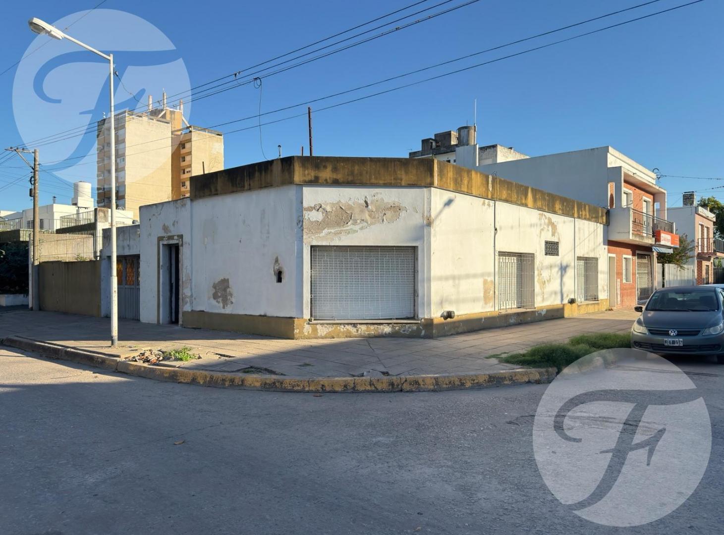 Foto de GRAN ESQUINA CENTRICA CON POTENCIAL COMERCIAL O DESARROLLO | 260 M² DE, imagen 1