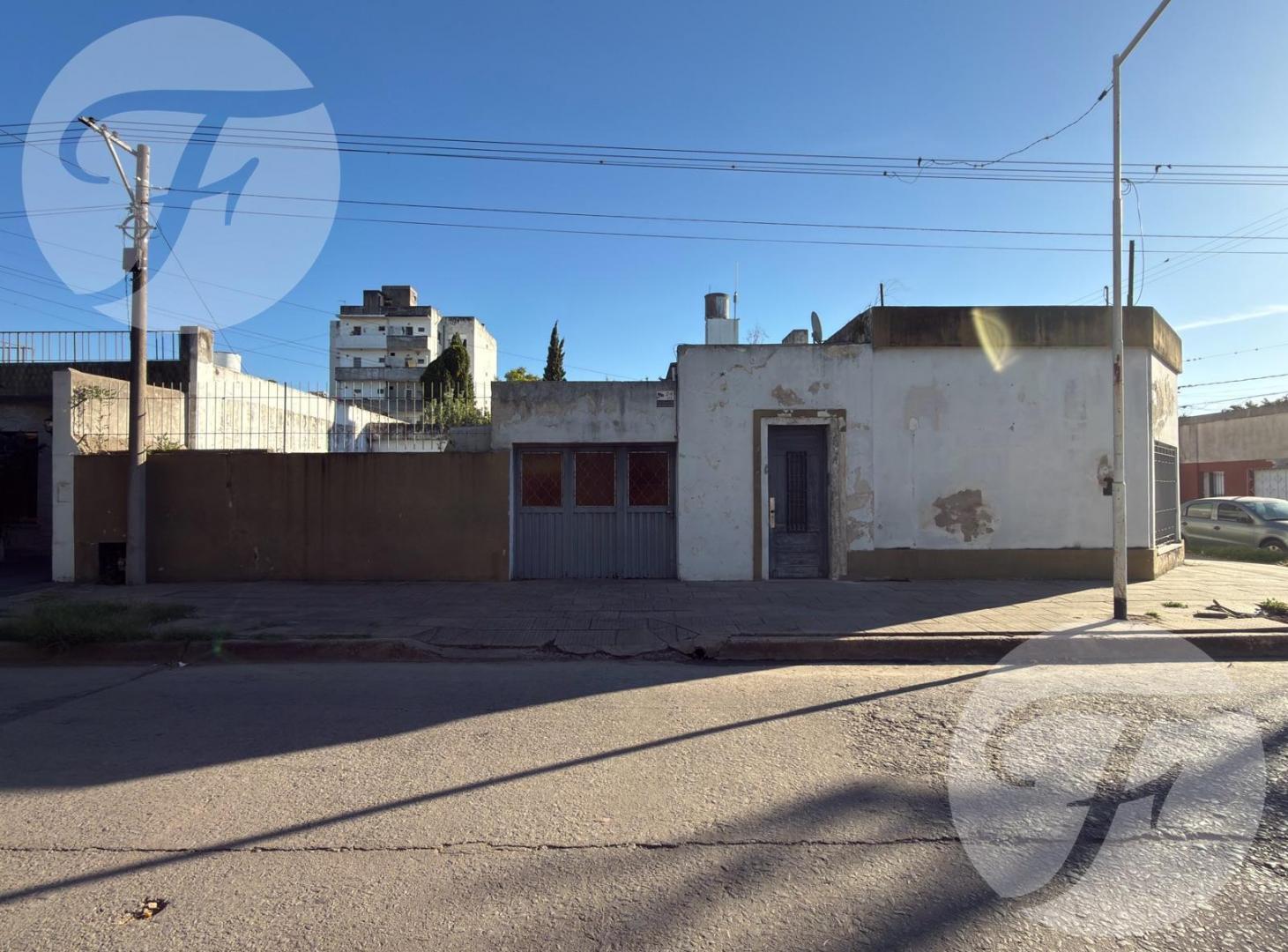 Foto de GRAN ESQUINA CENTRICA CON POTENCIAL VIVIENDA COMERCIAL O DESARROLLO |, imagen 3
