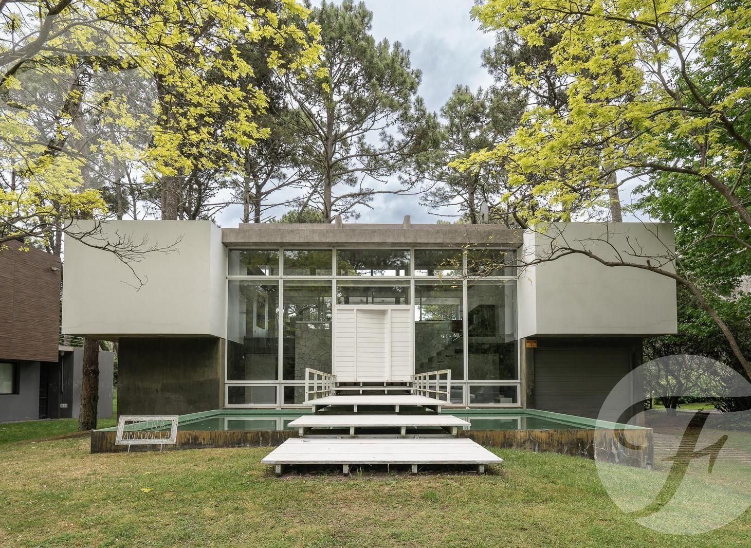 Foto de Permuto Casa exclusiva con vista al Golf por Depto en la costa, imagen 1