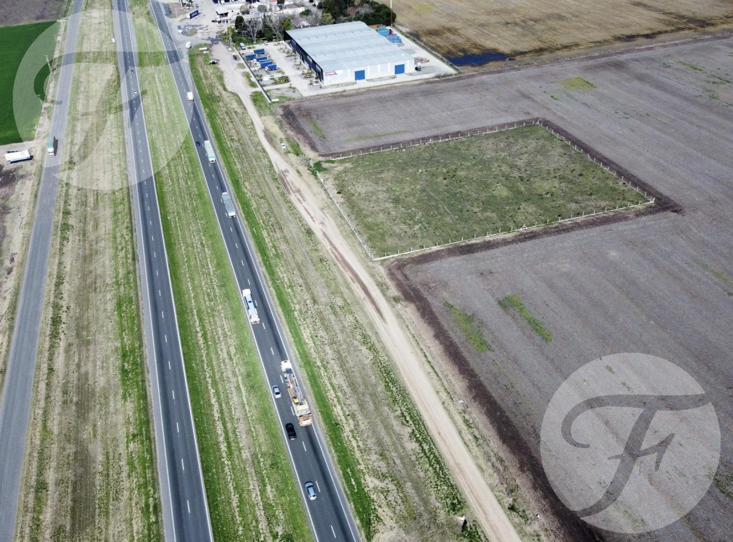 Foto de Fracción de 30.000 m² sobre Ruta 9 Ramallo – Frente sobre autopista, imagen 1