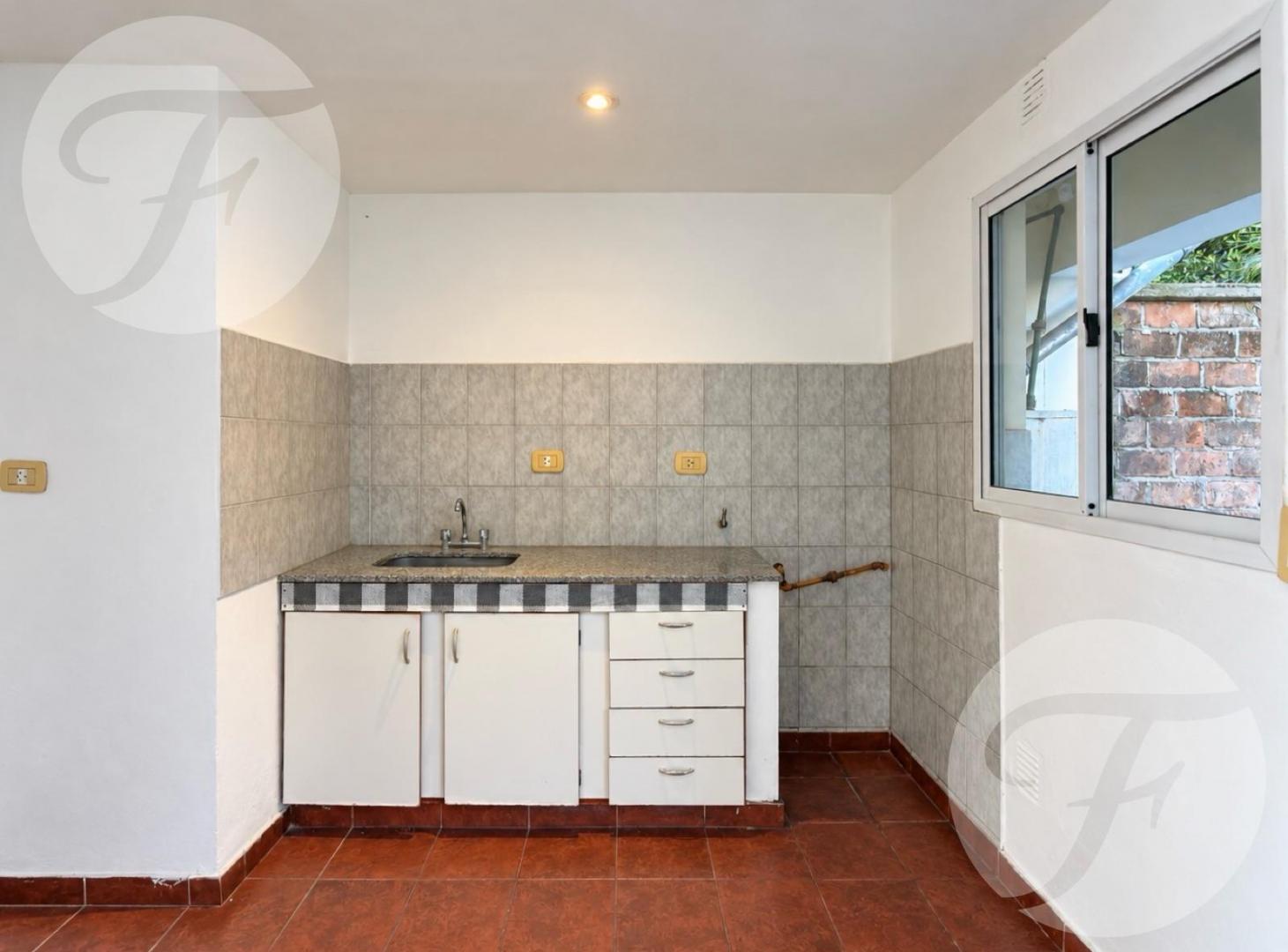 Foto de DEPARTAMENTO 3 AMBIENTES CON PATIO EN ZONA RESIDENCIAL DE SAN PEDRO, imagen 4