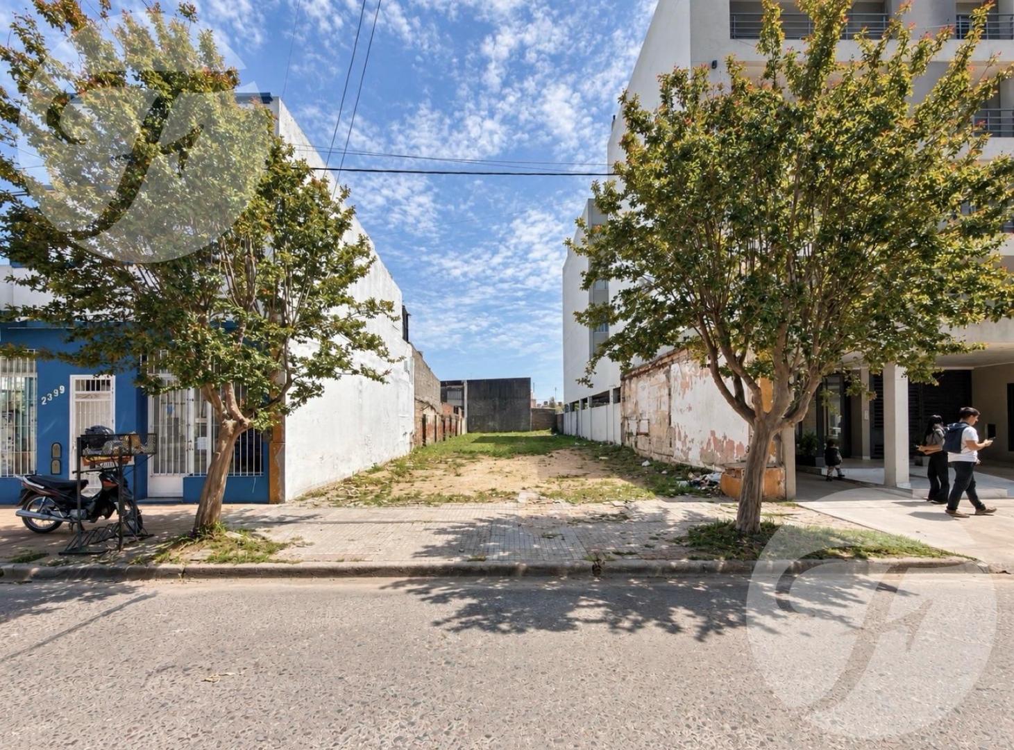 Foto de TERRENO EN VENTA SOBRE CALLE MITRE – 376 M² CON POTENCIAL COMERCIAL Y, imagen 2