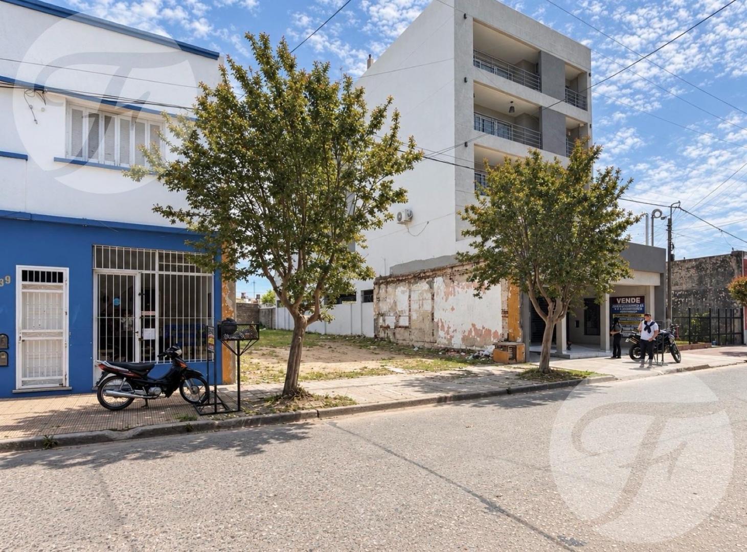 Foto de TERRENO EN VENTA SOBRE CALLE MITRE – 376 M² CON POTENCIAL COMERCIAL Y, imagen 3