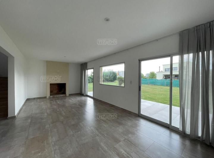 PUERTOS/ESCOBAR- ARAUCARIAS - Casa Quinta  en Alquiler ubicado en Puertos, Escobar, G.B.A. Zona Nort 4