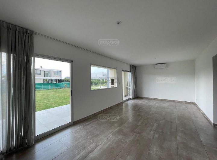PUERTOS/ESCOBAR- ARAUCARIAS - Casa Quinta  en Alquiler ubicado en Puertos, Escobar, G.B.A. Zona Nort 1