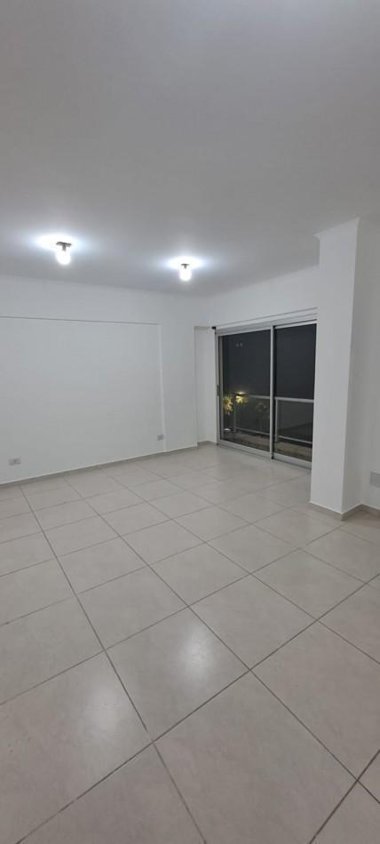 Foto de Monoambiente amplio en alquiler-S.M, imagen 3