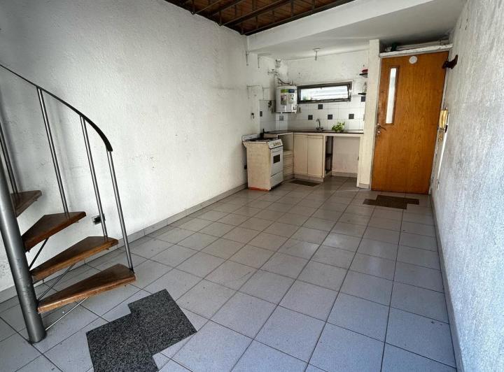 Dpto con terraza propia y ubicación privilegiada 1
