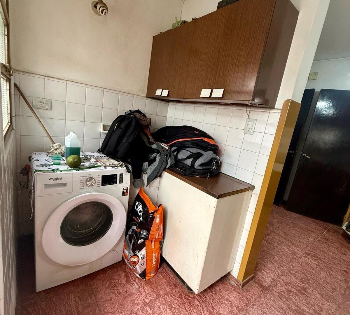Foto de Casa de una sola planta, espacios comodos, hermoso patio, imagen 2