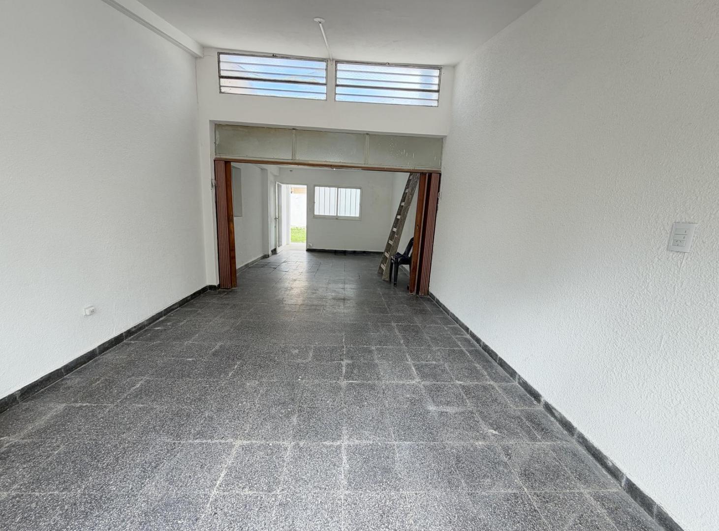 Foto de Casa de 3 Dorm frente a Plaza! Bº Ampl. San Pablo, imagen 3