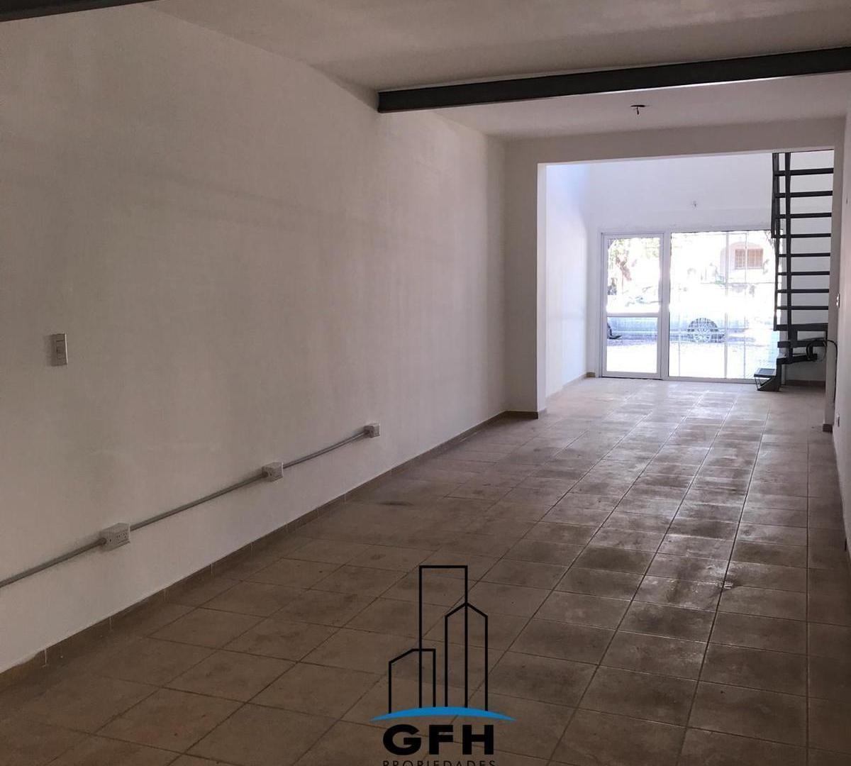 Foto de Local con entrepiso en pleno Bº Jardín!!, imagen 5