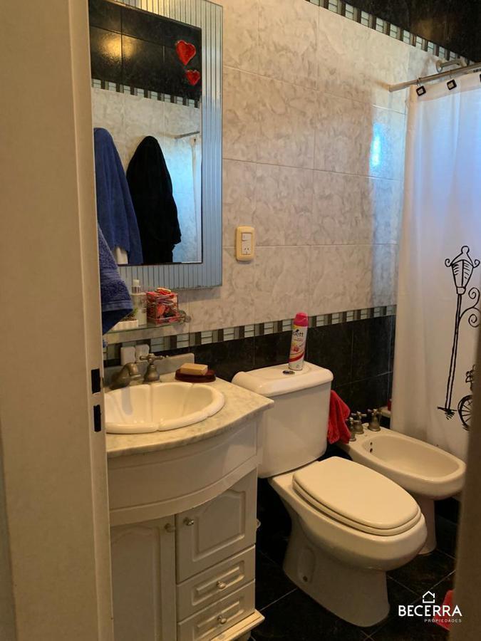 Casa PH en Venta en Parque Johnston 5