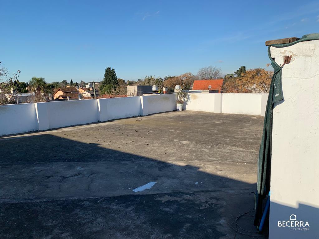 Casa PH en Venta en Parque Johnston 1