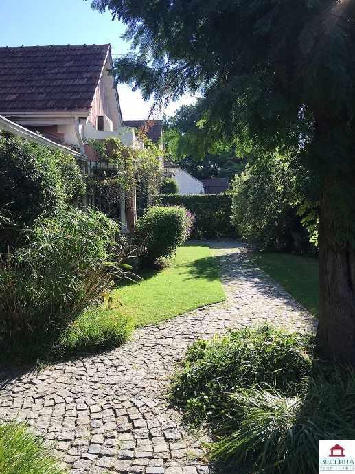 Casa en Venta en Hurlingham 5